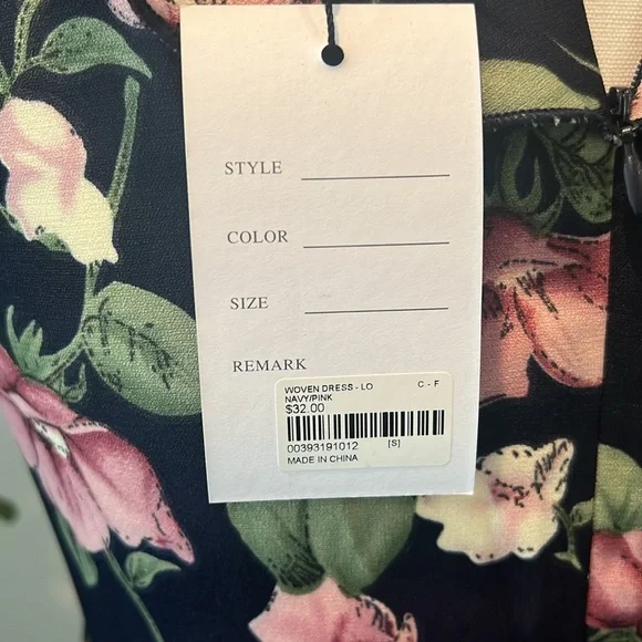 NWT OHS Ruffled Maxi Dress zip-up with clasp and front slit, size Small - Picture 6 of 6